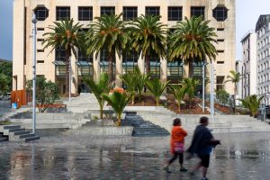 Freyberg Place walkway